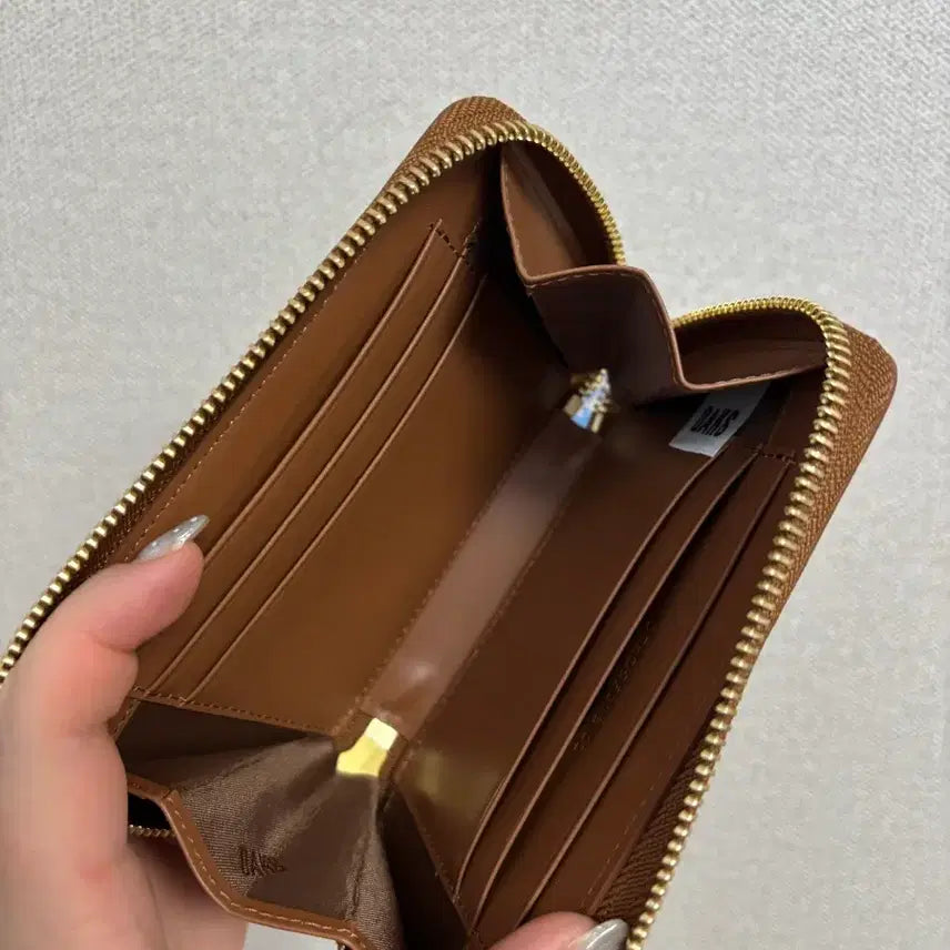 [BUNJANG] Daks Half Moon Zipper Wallet / 닥스 지퍼돌이 하프문 지갑
