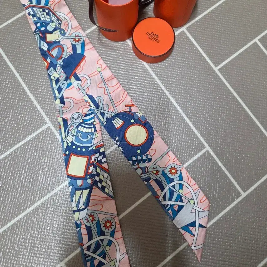 [BUNJANG] Hermès Odyssey Rose Pale Twilly Scarf / 에르메스 오딧세이 로즈페일 트윌리