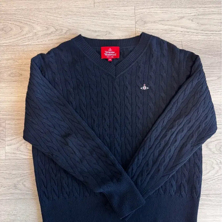 [BUNJANG] Vivienne Westwood V-Neck Knit Sweater (Black/S) / 비비안웨스트우드 브이넥 니트 (블랙/S)