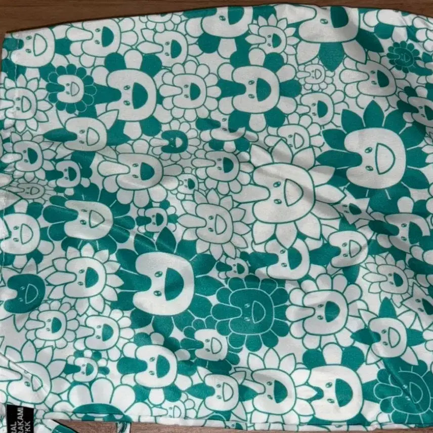 [BUNJANG] NewJeans Super Natural Murakami Crossbag / 뉴진스 슈퍼내추럴 무라카미 크로스백