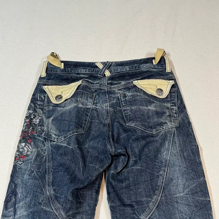 [SOLD OUT] 28inch) JPN 일본빈티지 자수 패치워크 데님 팬츠