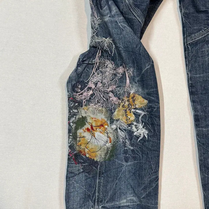 [SOLD OUT] 28inch) JPN 일본빈티지 자수 패치워크 데님 팬츠