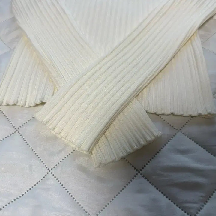 [BUNJANG] Mixxo Asymmetrical Shoulder Pullover Knit Ivory / (새상품)미쏘 언발숄더 풀오버 니트 아이보리