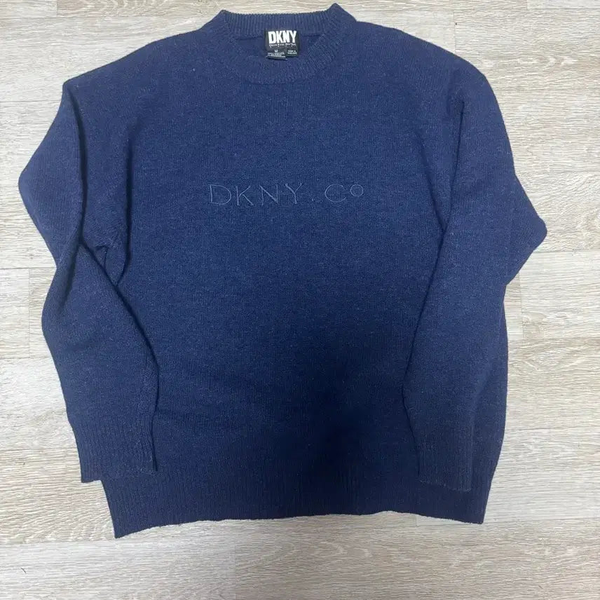 [BUNJANG] DKNY Navy Knit Sweater / DKNY 네이비 니트 스웨터