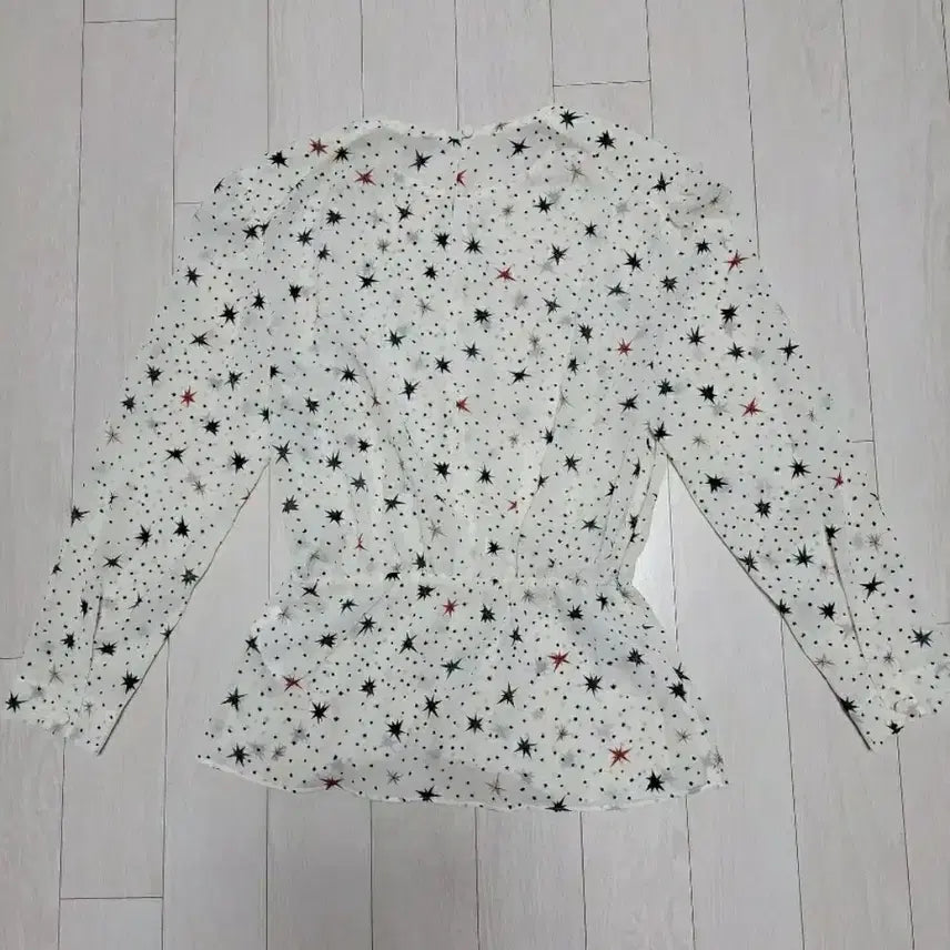 [BUNJANG] List Stella Keyhole Neck Print Blouse / 급처새상품!LIST리스트 생로랑느낌 스텔라키홀넥 프린트블라우스 레니본st