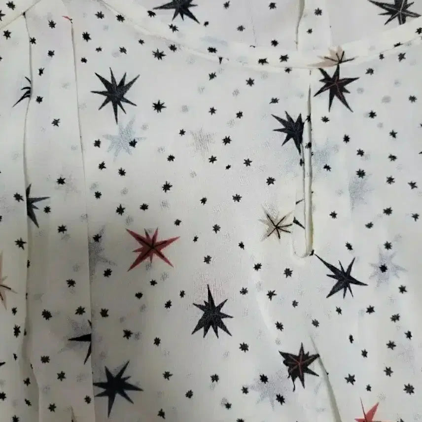 [BUNJANG] List Stella Keyhole Neck Print Blouse / 급처새상품!LIST리스트 생로랑느낌 스텔라키홀넥 프린트블라우스 레니본st