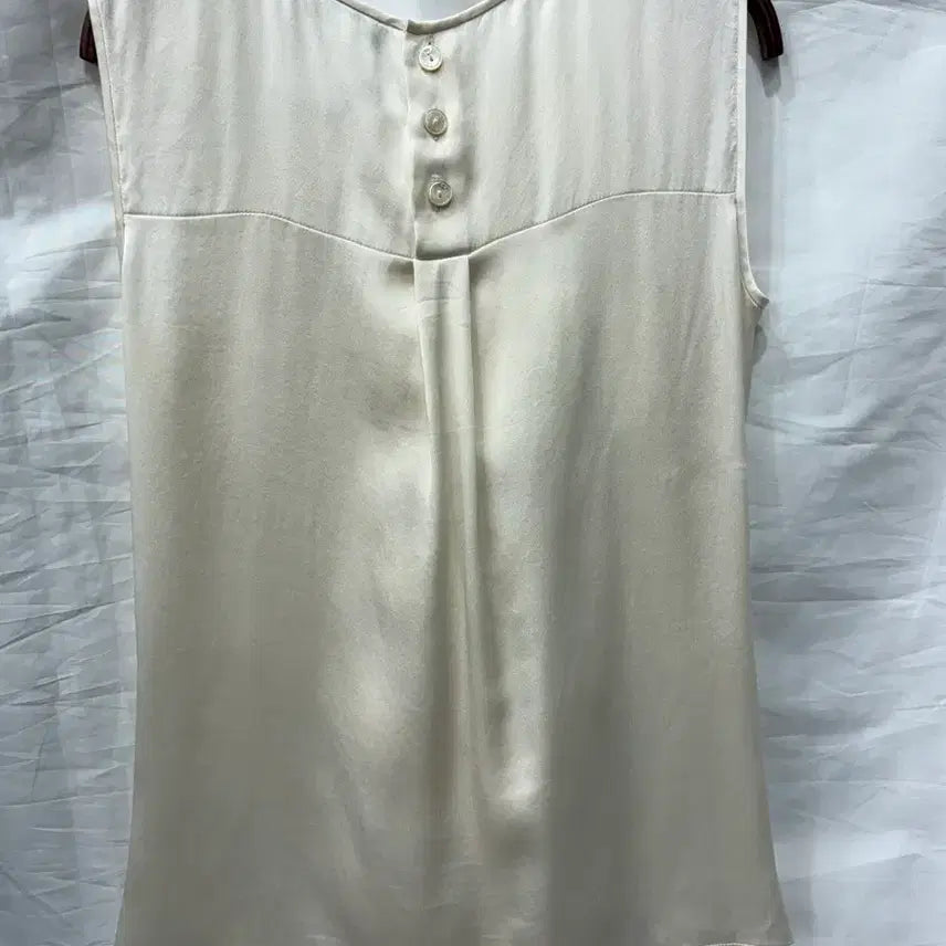 [BUNJANG] Chanel Silk Blouse Ivory 36 / 샤넬 실크 블라우스 아이보리36/55사이즈(정품)