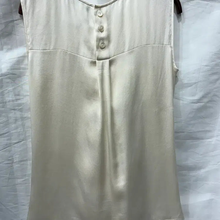 [BUNJANG] Chanel Silk Blouse Ivory 36 / 샤넬 실크 블라우스 아이보리36/55사이즈(정품)