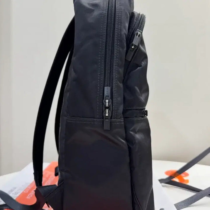 [BUNJANG] Porter Yoshida Time Daypack Backpack (Black) / 요시다 포터 타임 데이팩 백팩 (블랙)