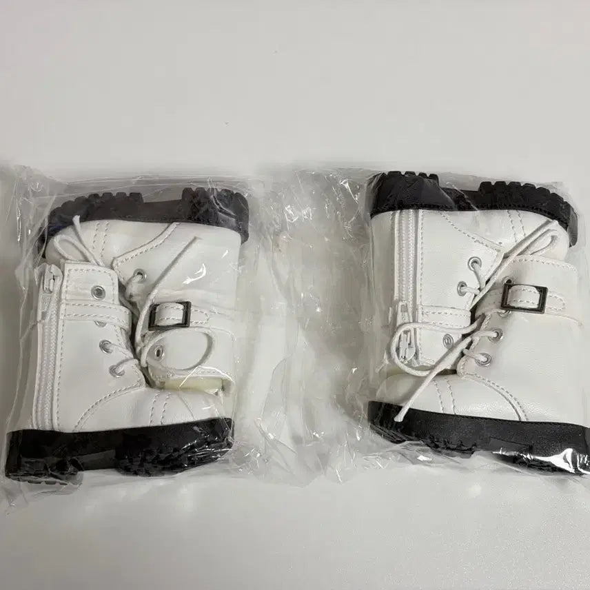[BUNJANG] 20cm White Boots / 솜인형 20cm 화이트 부츠