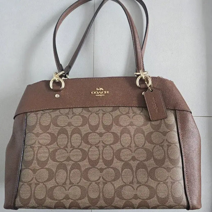 [BUNJANG] 코치 시그니처 브라운 숄더백 / 코치 시그니처 브라운 숄더백
