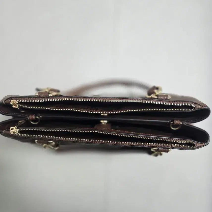 [BUNJANG] 코치 시그니처 브라운 숄더백 / 코치 시그니처 브라운 숄더백