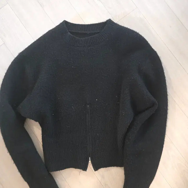 [BUNJANG] Black Zipper Knit Sweater / 블랙 지퍼 니트 스웨터