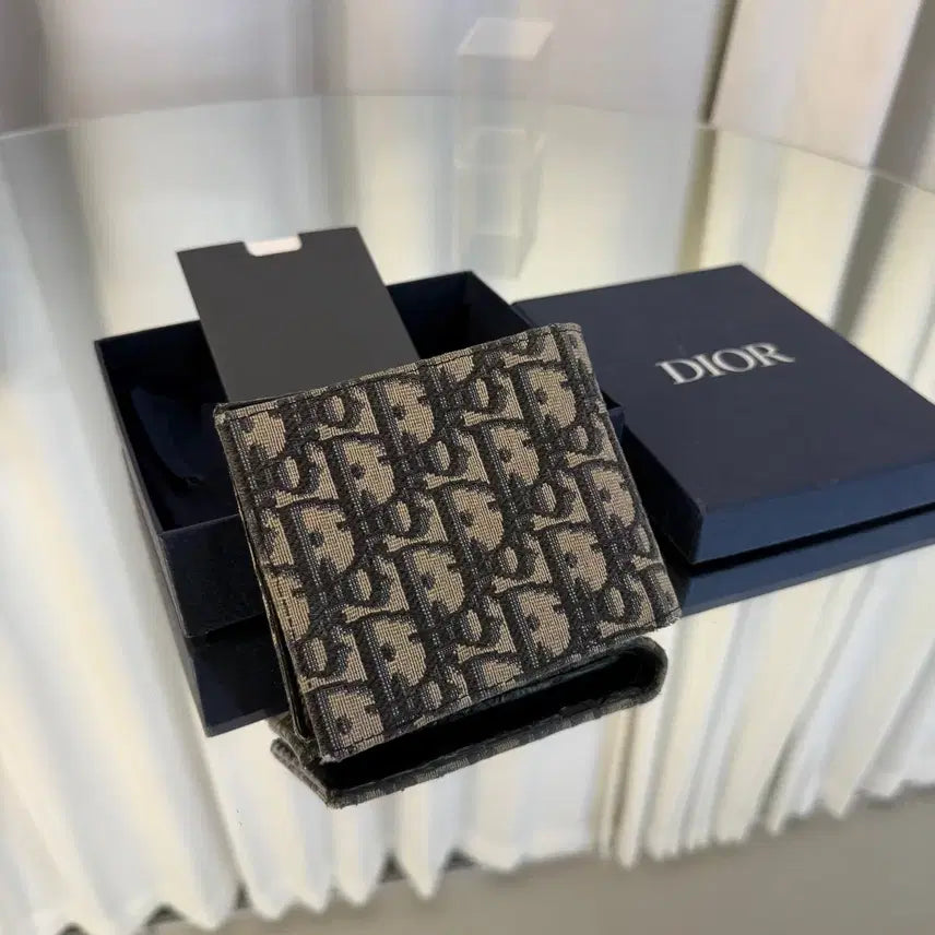 [BUNJANG] Dior Oblique Jacquard Bifold Wallet / [더스트 구성] 디올 오블리크 자카드 반지갑