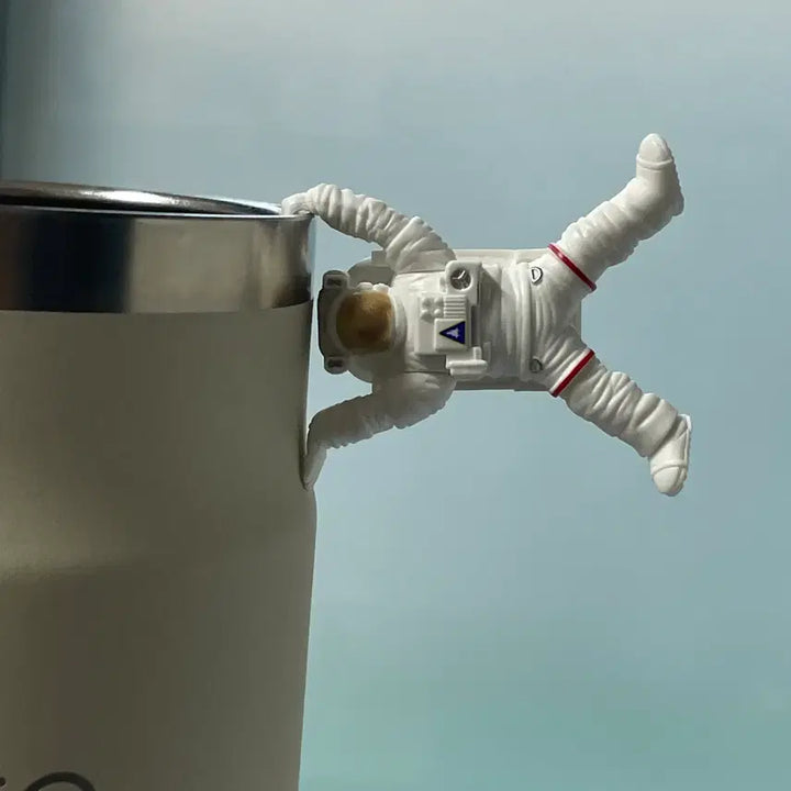 [BUNJANG] Astronaut on Cup Futito Figure / 컵 위의 우주비행사 푸티토 피규어