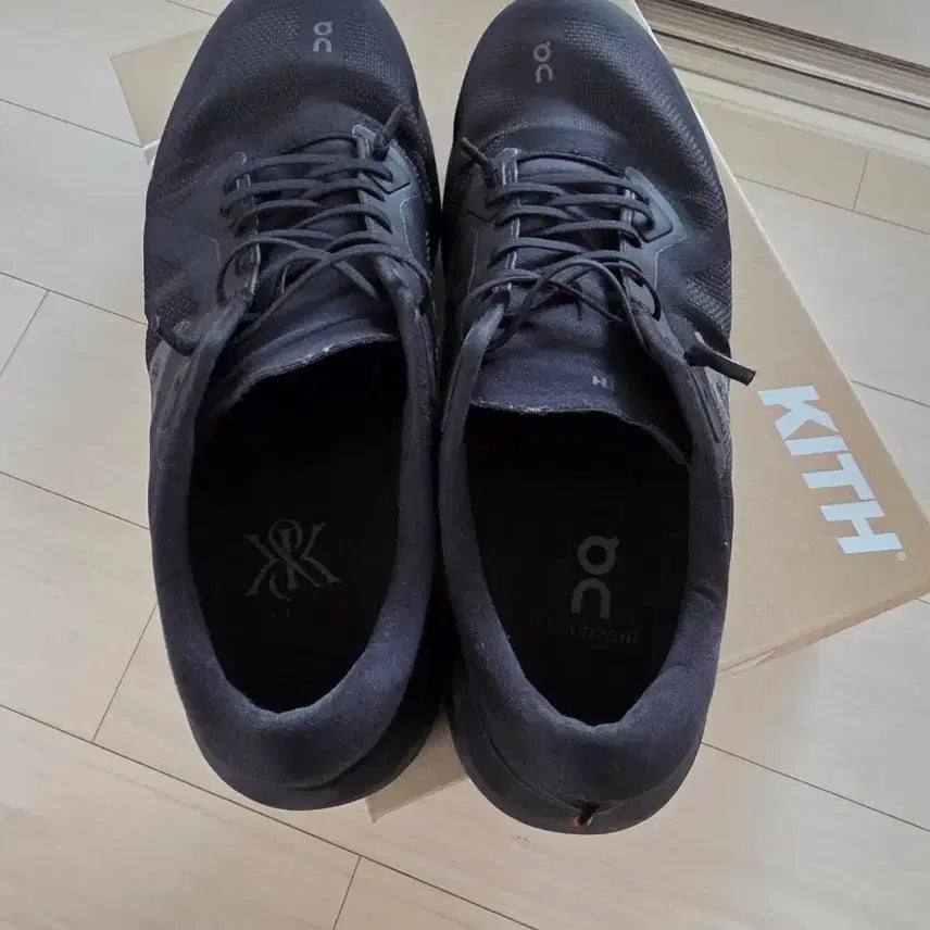 [BUNJANG] On Running x Kith Cloud Zone Black Sneakers / 온 러닝 x 키스 클라우드존 블랙 스니커즈(275)
