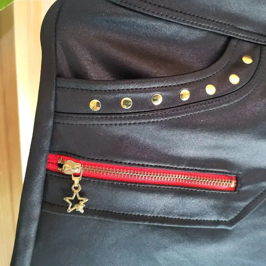 [BUNJANG] Chorus Black Studded Shorts / [ 코러스 블랙 반바지 스터드 장식 ]