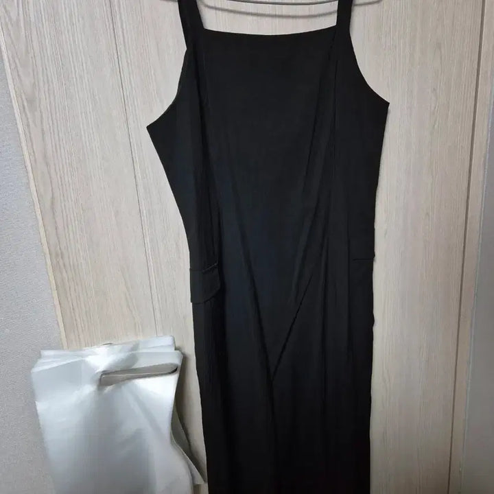 [BUNJANG] RIRI&amp;CO Sleeveless Long Dress (Black/Grey) / RIRI&amp;CO 나시 롱 원피스 새상품(블랙/그레이)