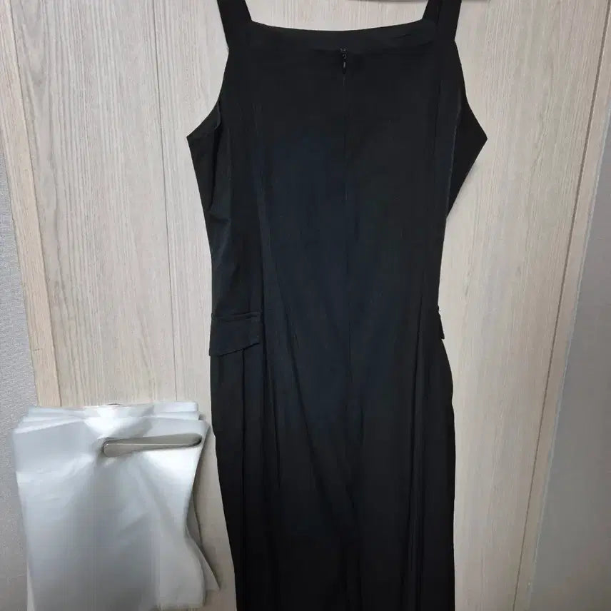 [BUNJANG] RIRI&amp;CO Sleeveless Long Dress (Black/Grey) / RIRI&amp;CO 나시 롱 원피스 새상품(블랙/그레이)