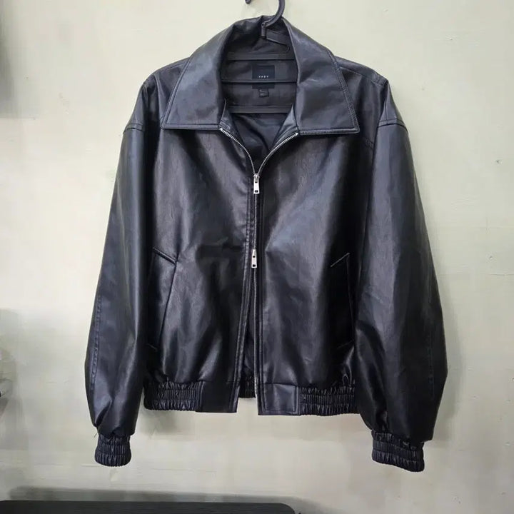 [BUNJANG] [M] THEY 인시전 비건레더 카라 자켓 (블랙) / [M] THEY 인시전 비건레더 카라 자켓 (블랙)