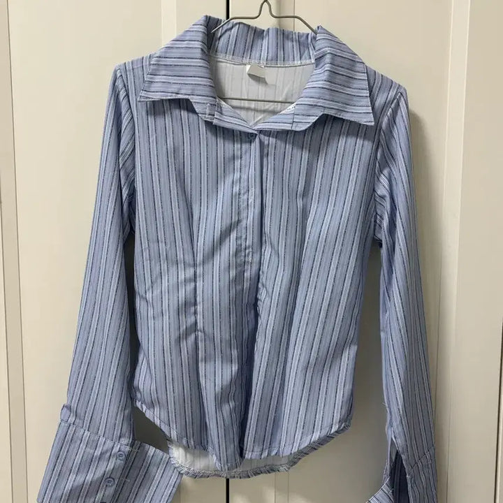 [BUNJANG] GeekChic Vertical Stripe Shirt / 긱시크 세로  스트라이프 셔츠 (새상품