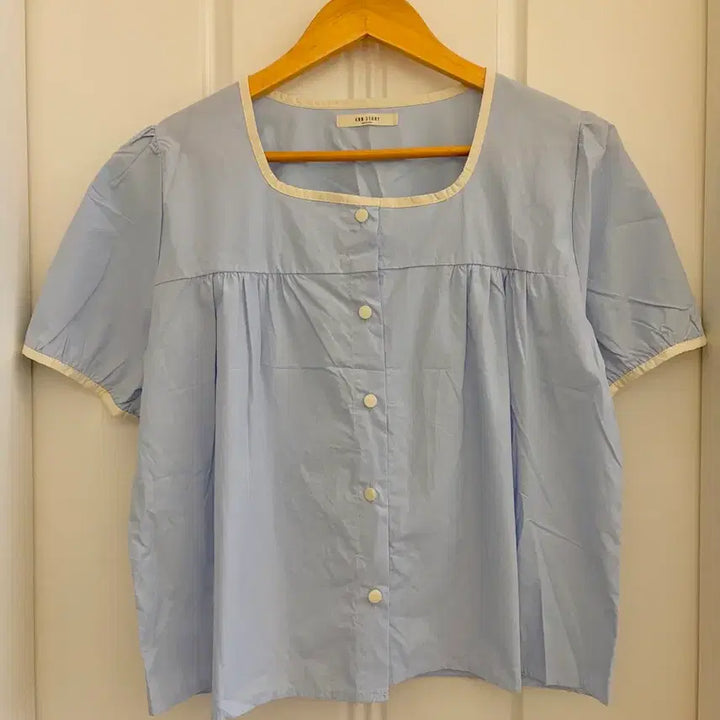 [BUNJANG] Square Neck Blouse / [새상품] 스퀘어넥 블라우스