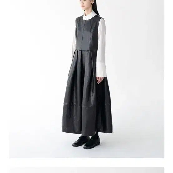 [BUNJANG] Eunoia Leather Line Dress / 유노이아 레더 라인 드레스