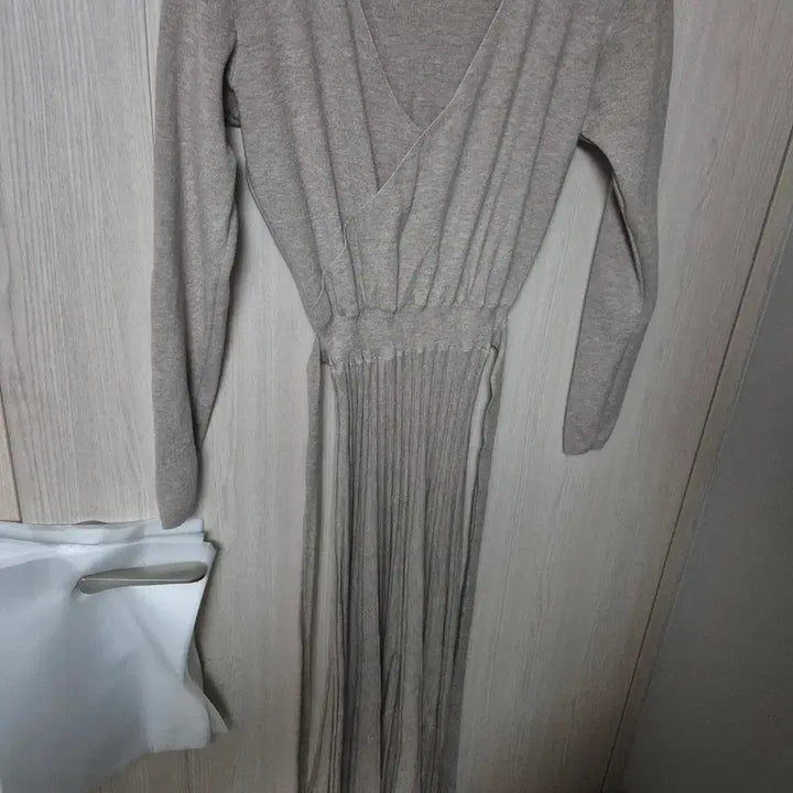 [BUNJANG] Knit Pleated Long Dress / 니트 플리츠 롱 원피스