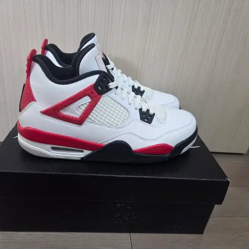 [BUNJANG] Air Jordan 4 Red Cement (GS) 245 Sneakers / 에어조던4 레드시멘트(GS) 245