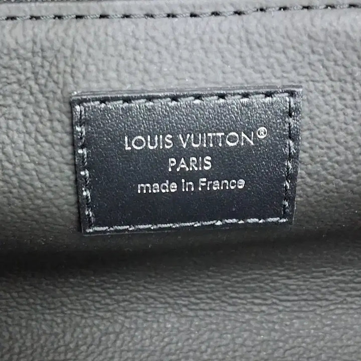 [BUNJANG] Louis Vuitton Eclipse Dopp Kit / 새상품급 ( 25년구매 ) 루이비통 이클립스 돕키트