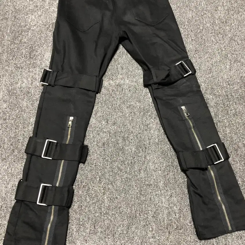 [BUNJANG] Lanbercio (Conferorans) Bondage Zipper Pants / 랑베르시오(콘페로랑) 본디지 지퍼 팬츠