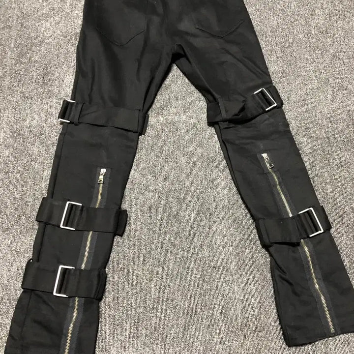[BUNJANG] Lanbercio (Conferorans) Bondage Zipper Pants / 랑베르시오(콘페로랑) 본디지 지퍼 팬츠