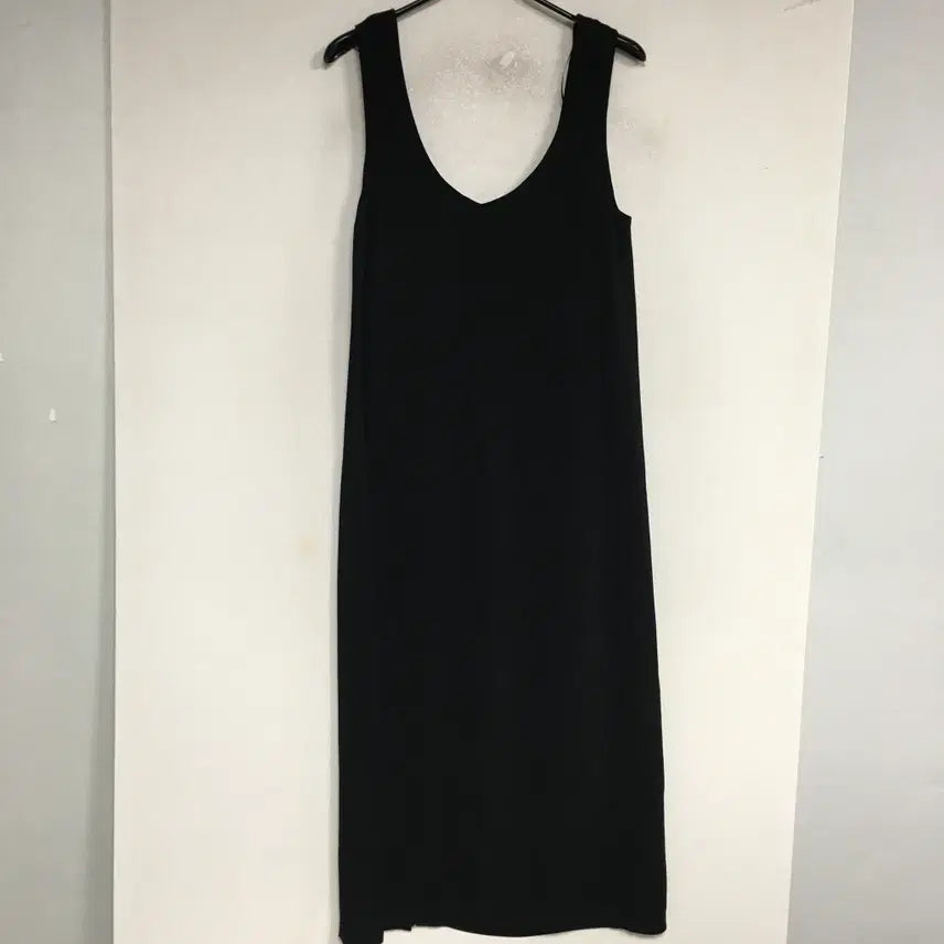 [SOLD OUT] 새상품 마시모두띠 민소매 드레스 원피스 34