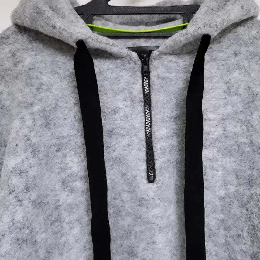 [BUNJANG] Hooded Half-Zip Top / 후드반집업