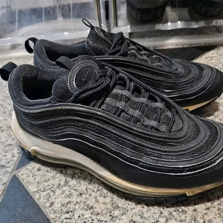 [BUNJANG] Nike Air Max 97 Women's Sneakers / 나이키 에어맥스97 (250)