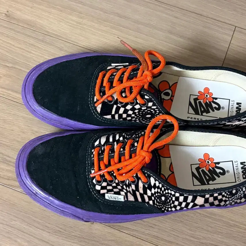 [BUNJANG] Vans Vault x Perks and Mini OG Authentic LX Sneakers / 반스 반스 볼트 x 퍽스 앤 미니 OG 어센틱 LX 265사이즈