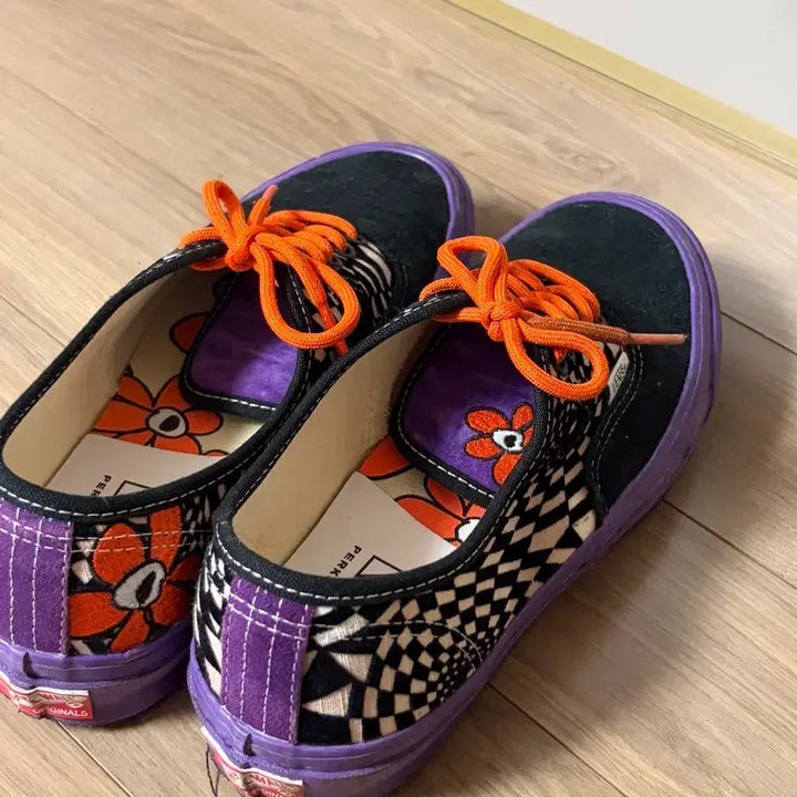 [BUNJANG] Vans Vault x Perks and Mini OG Authentic LX Sneakers / 반스 반스 볼트 x 퍽스 앤 미니 OG 어센틱 LX 265사이즈