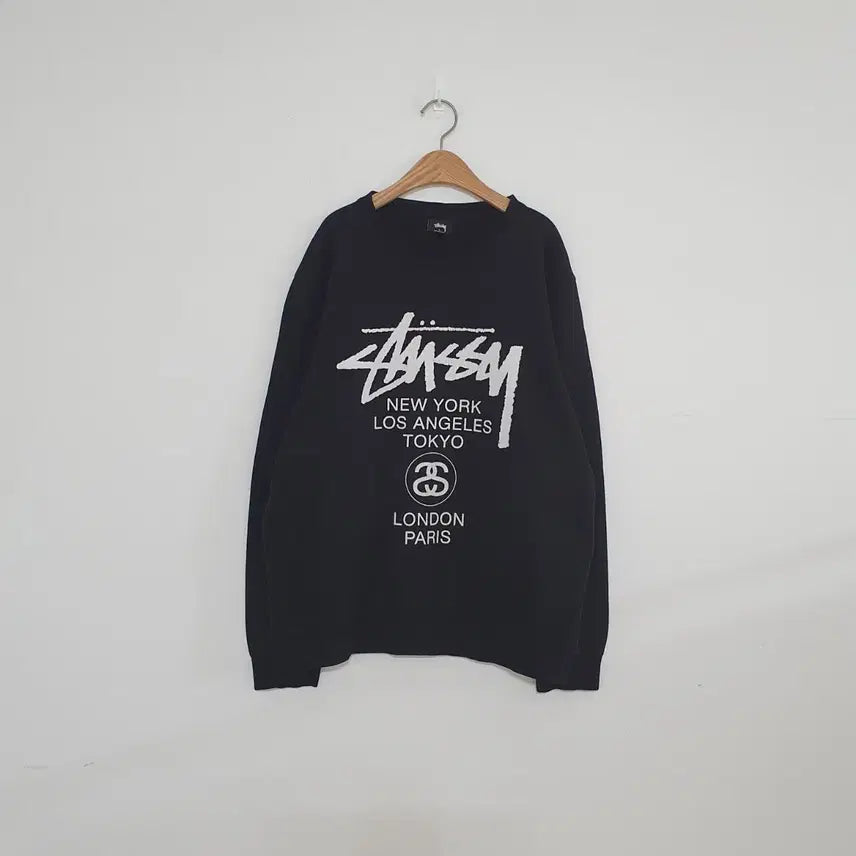 [BUNJANG] Stussy World Tour Black Sweatshirt / No.26022202 스투시 월드투어 블랙 맨투맨 티셔츠