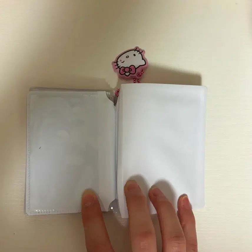 [BUNJANG] Photocard Holder / 헬로키티 핑크 포토 카드 홀더
