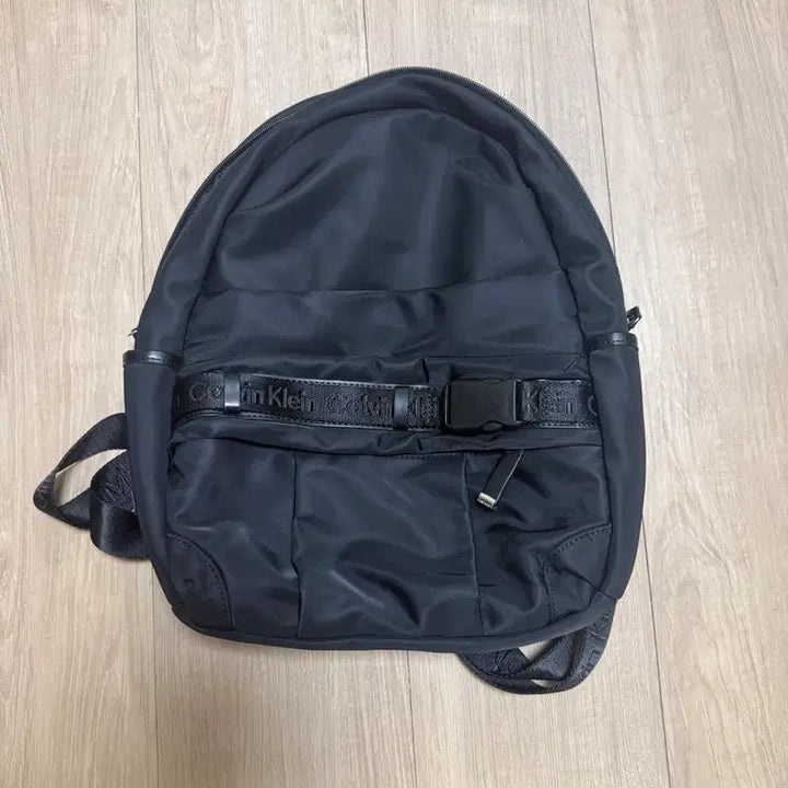 [BUNJANG] Calvin Klein Black Backpack CK Logo / 캘빈클라인 블랙 백팩 CK (급처)