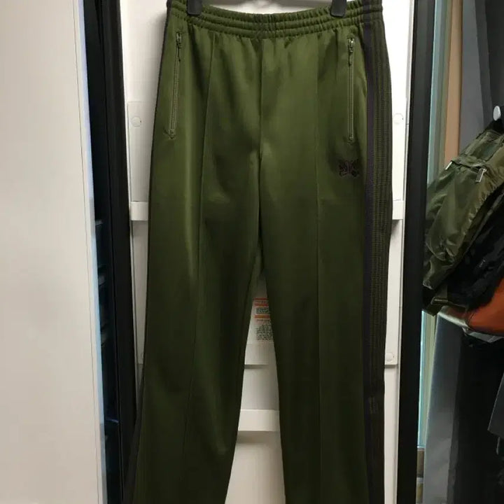 [BUNJANG] Needles Straight Track Pants Olive S / 니들스 스트레이트 트랙팬츠 올리브 s