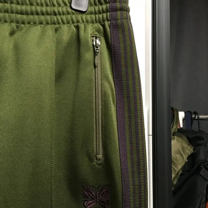 [BUNJANG] Needles Straight Track Pants Olive S / 니들스 스트레이트 트랙팬츠 올리브 s