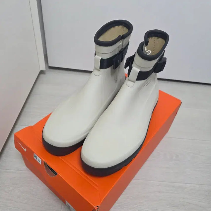 [BUNJANG] Moonstar Marke Modie White Sneakers / 문스타 / 마르케모디 화이트 / 280