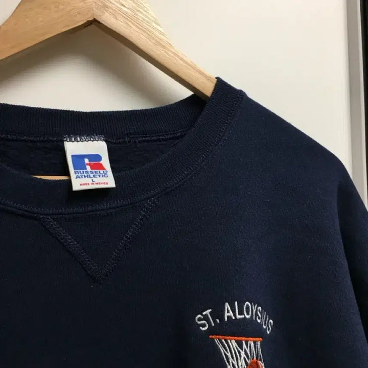 [BUNJANG] Vintage Russell Athletic Sweatshirt Size L (103) / 빈티지러셀 맨투맨 L(103)