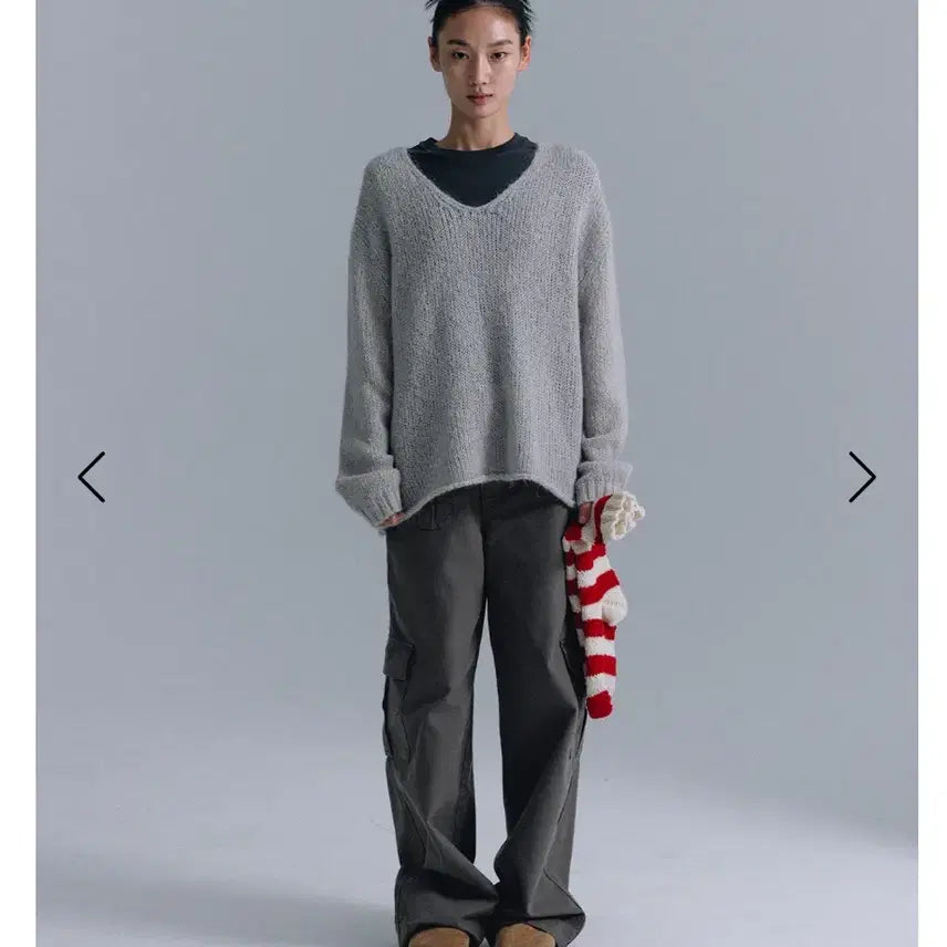 [BUNJANG] HAAG Deep V-Neck Knit Top / haag a deep V knit grey 헤이그 딥 브이넥 니트