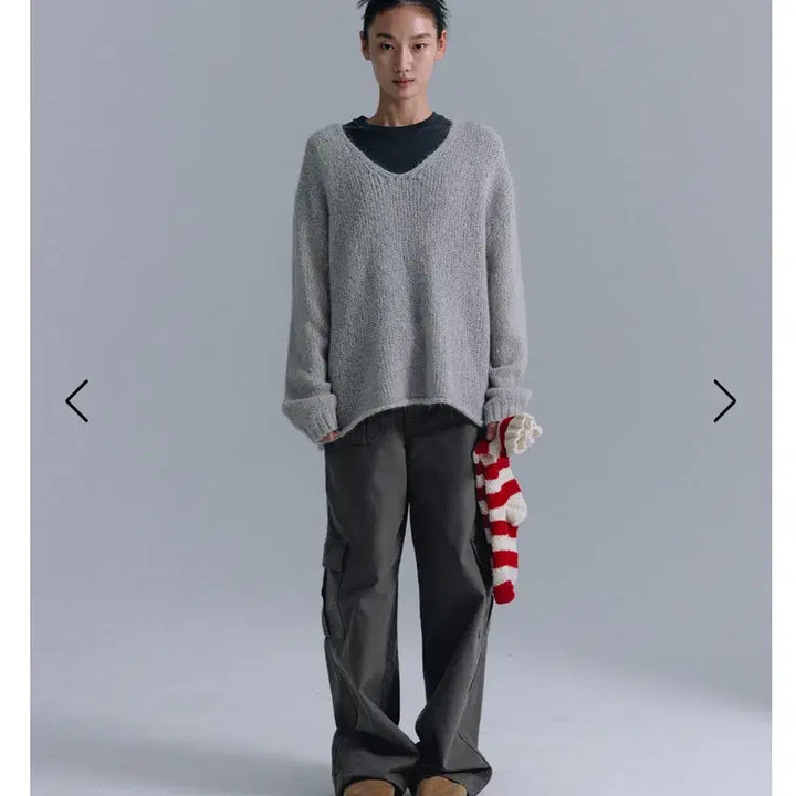 [BUNJANG] HAAG Deep V-Neck Knit Top / haag a deep V knit grey 헤이그 딥 브이넥 니트