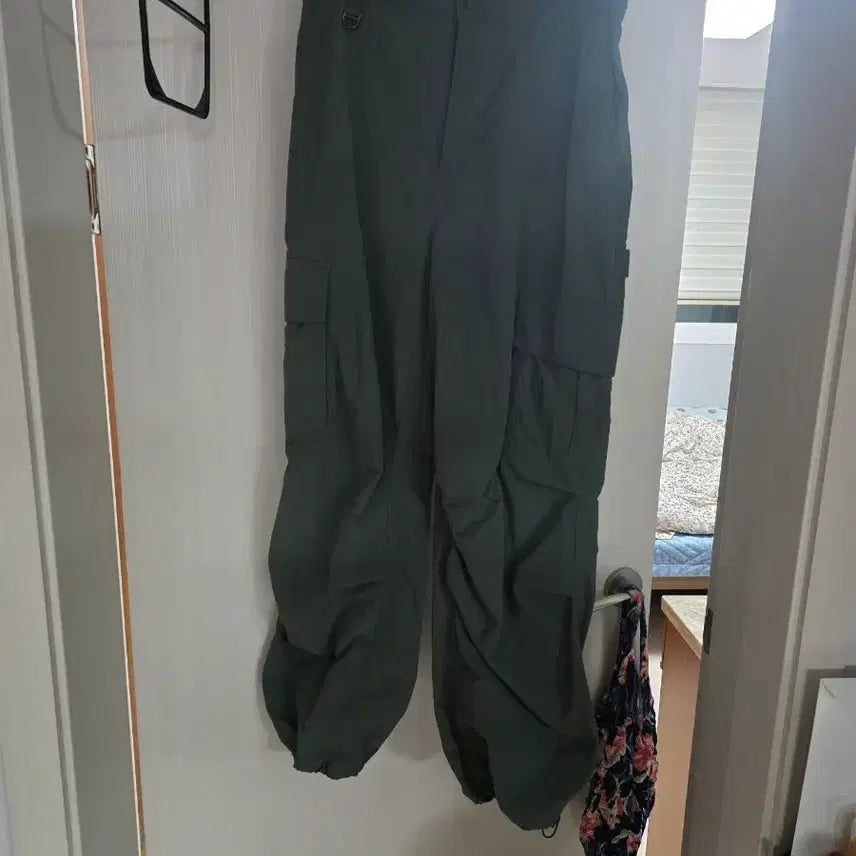 [BUNJANG] Code:graphy Khaki Cargo Jogger Pants / 코데그라피 카키색 여성 카고 조거 팬츠 M사이즈