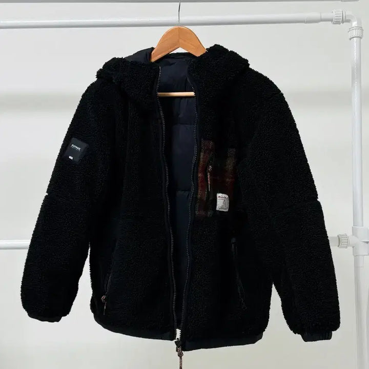 [BUNJANG] K2 Bichon Tweed Reversible Down Jacket / K2 비숑 트위드 리버시블 다운 블랙(수지 패딩) 판매