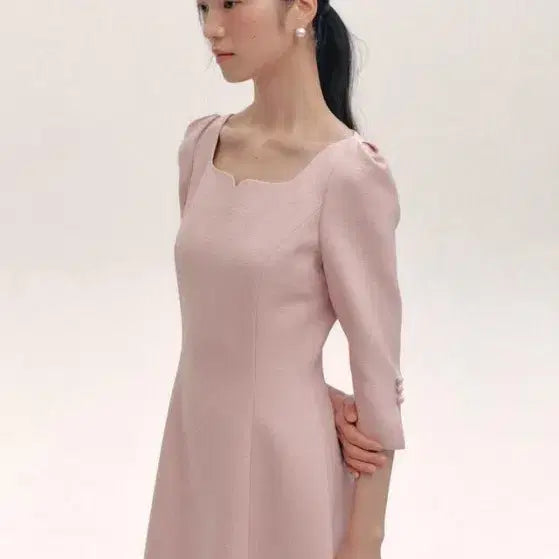 [SOLD OUT] 플로움 칵테일 하트넥 드레스