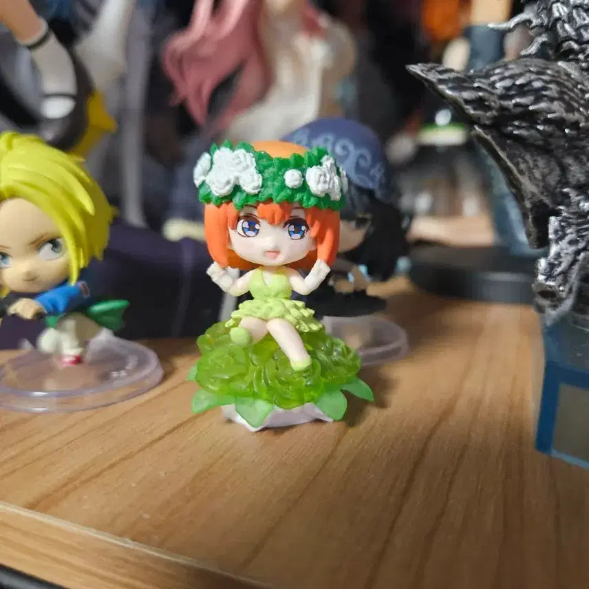 [BUNJANG] The Quintessential Quintuplets Yotsuba Mini Figure / 5등분의 신부 요츠바 미니피규어 (허그코트)
